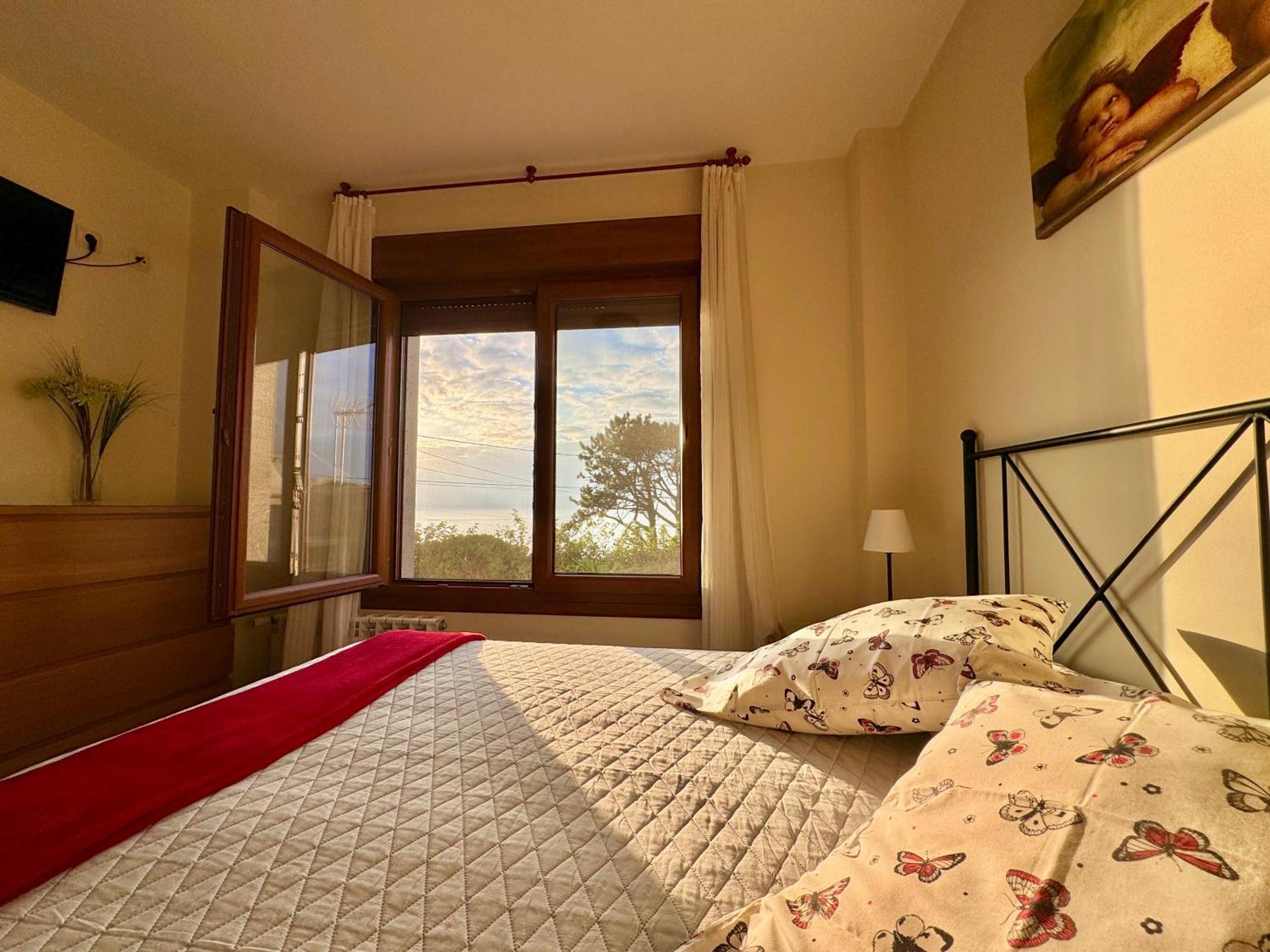 Rooms Peregrinos B Casa Alicia Rosal Exteriér fotografie
